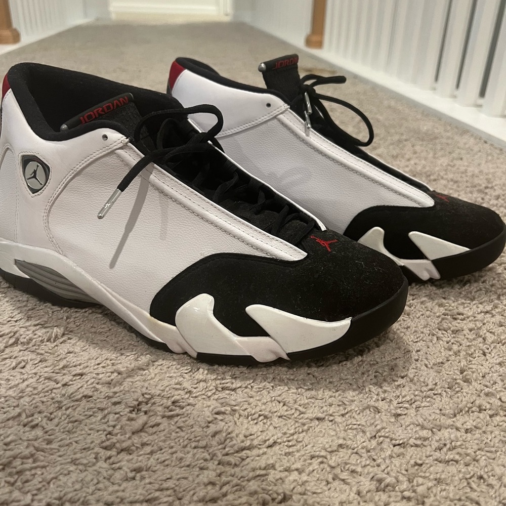 Jordan 14 - Black Toe